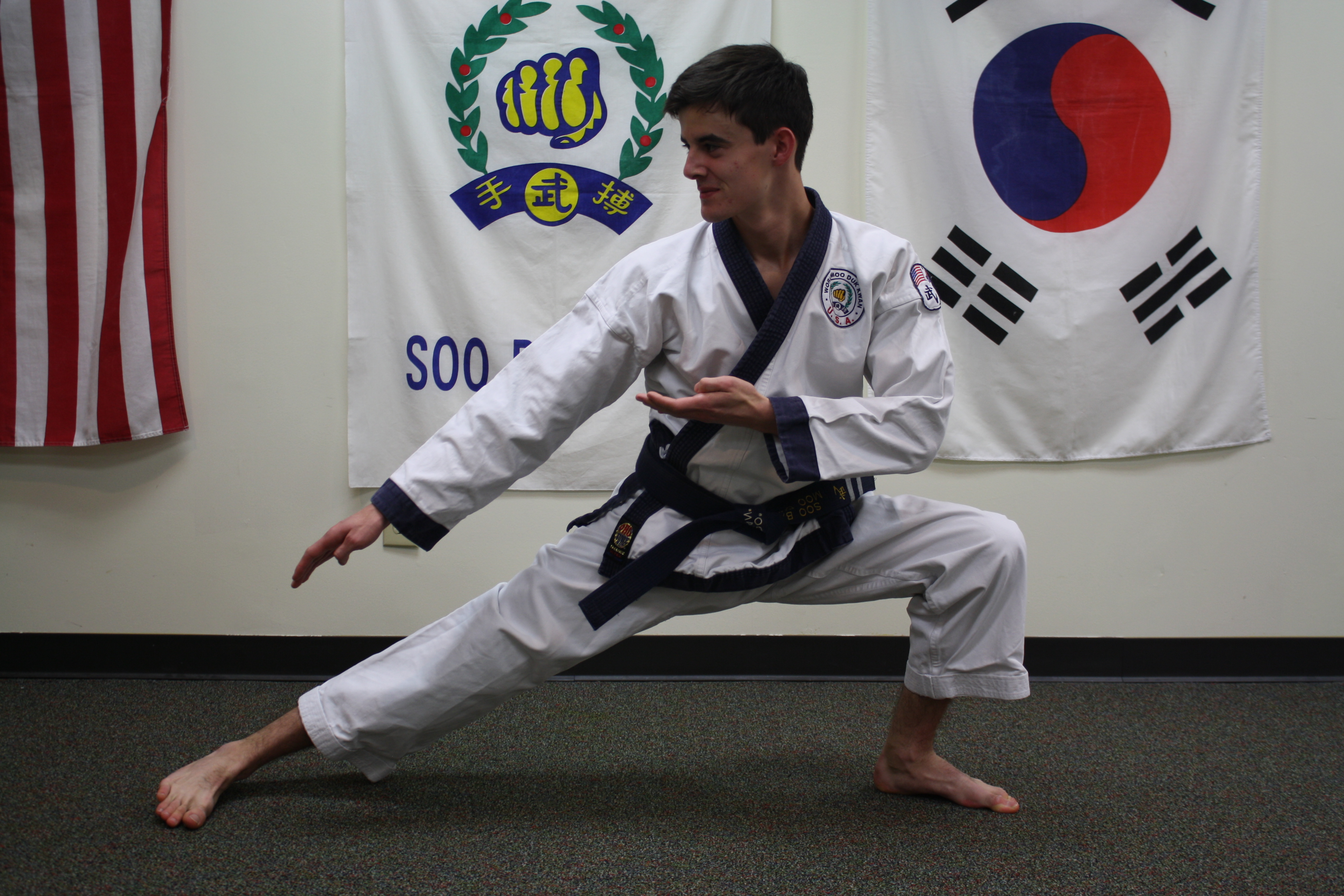 Aaron Cho Hadan pose